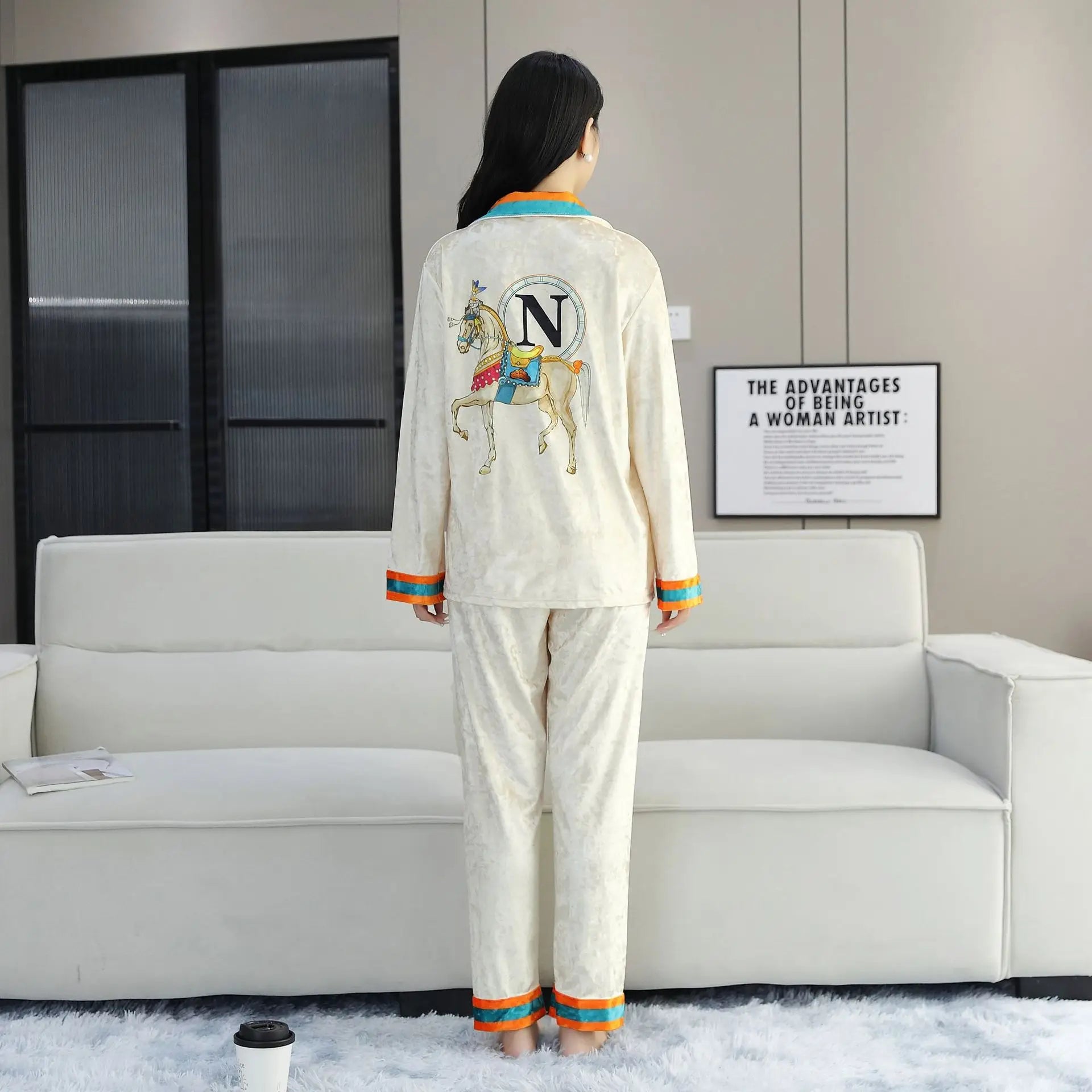 High Quality Velvet Pajamas Fall Long-sleeved Set of Two Pieces of High-grade Light Luxury Cardigan V-neck Large Size Homewear
